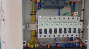 монтаж и подключение распределительного щитка.