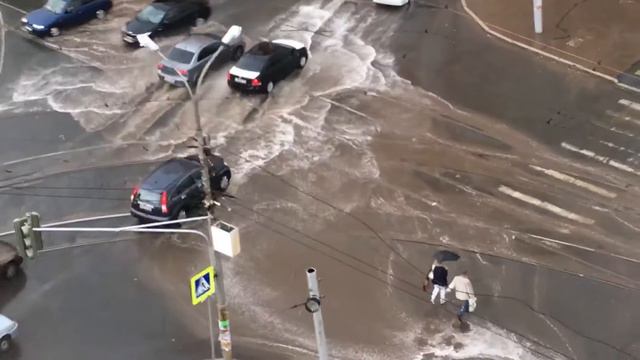 Последствия дождя в Уфе 07.06.2016 смотреть онлайн