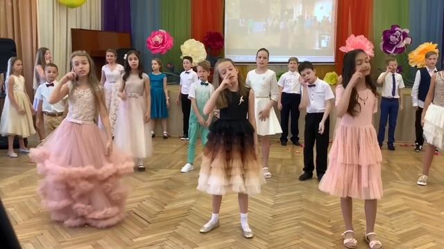 ШКОЛА ВЫПУСКНОЙ 2019 / Опоздала на Выпускной / Что случилось с Машей / НАША МАША смотреть онлайн