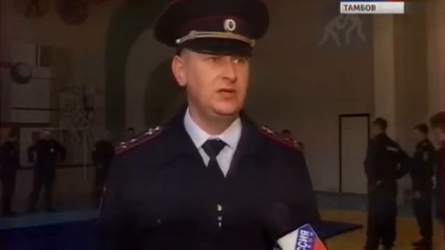 Вневедомственная охрана проводит инструктаж по рукопашному бою перед дежурством смотреть онлайн