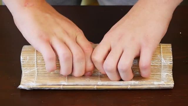 Ресторан (доставка) VS домашний сет из роллов _ что вкуснее и дешевле_ (720p).