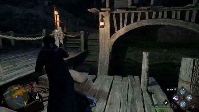 Hog's Head Alley Moth Frame [Hogsmeade] - Hogwarts Legacy смотреть онлайн