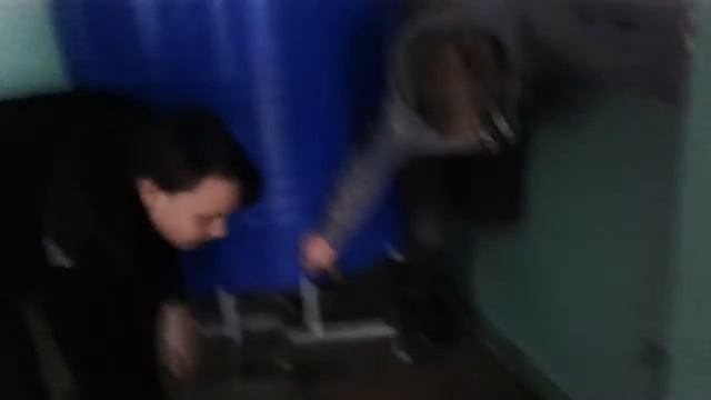 САНТЕХНИКИ ВОРУЮТ ВОДУ смотреть онлайн