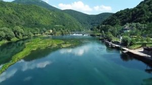 Природа.Лес,горы,реки.Полет с приятной музыкой.хороший отдых и снятие стресса,романтика