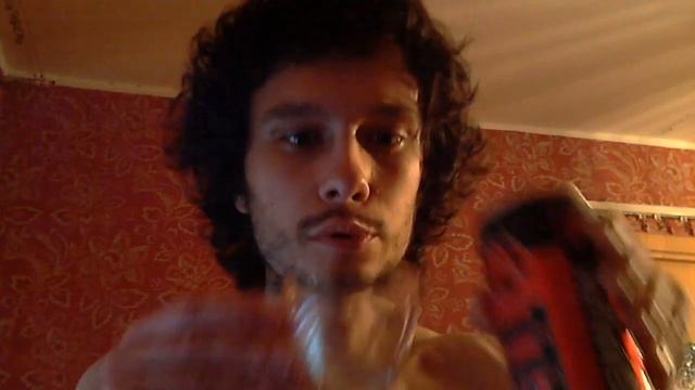 HELL - энергетический напиток, альтернатива Ред Буллу