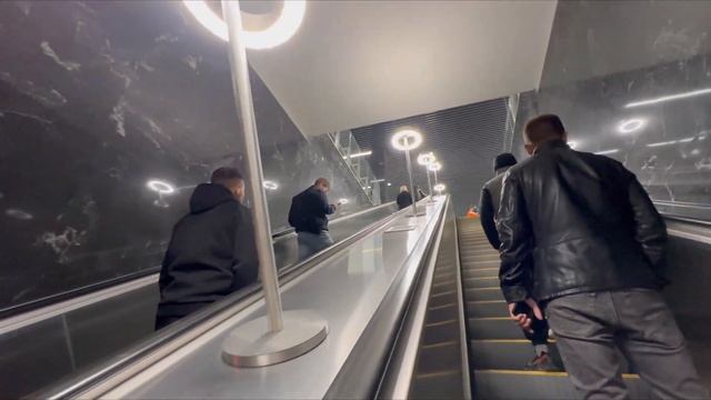 ?ПЕРВЫЙ ДЕНЬ РАБОТЫ НОВЫХ СТАНЦИЙ МЕТРО: ЯХРОМСКАЯ, ЛИАНОЗОВО И ФИЗТЕХ!? смотреть онлайн