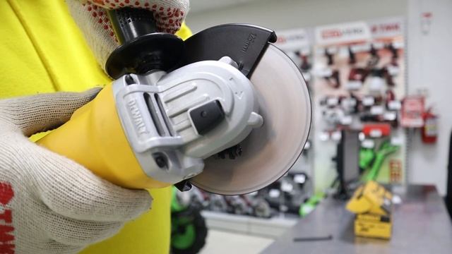 Машина шлифовальная угловая - DeWalt DWE4117 смотреть онлайн