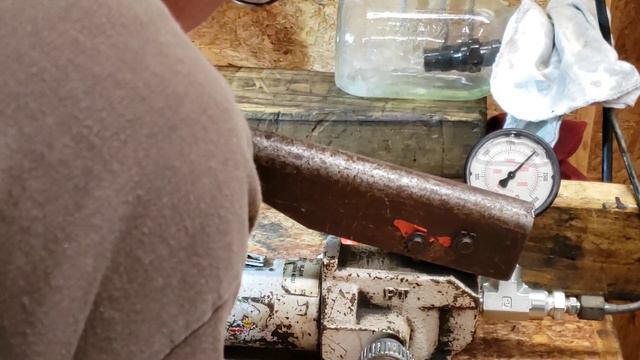 FINAL - Build a Mercedes Diesel Injector Pop Pressure Tester - Part 3 - OM617/W126/300SD смотреть онлайн