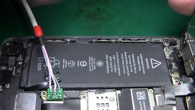 IPhone 5s утопленник в КЗ и еще одна причина.