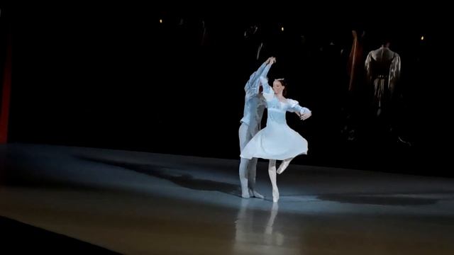 Ekaterina Krysanova and Vladislav Lantratov in ballet Romeo and Juliet смотреть онлайн