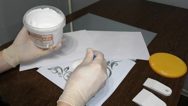 Рисунок на зеркале. Матирование пастой Satinglass смотреть онлайн