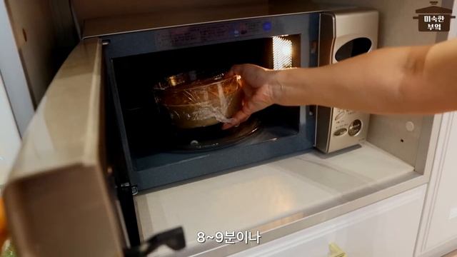[미숙한 부엌] ep.28 No 오븐! No 밀가루!! No 설탕!!! 다이어트 건강 바나나빵 смотреть онлайн