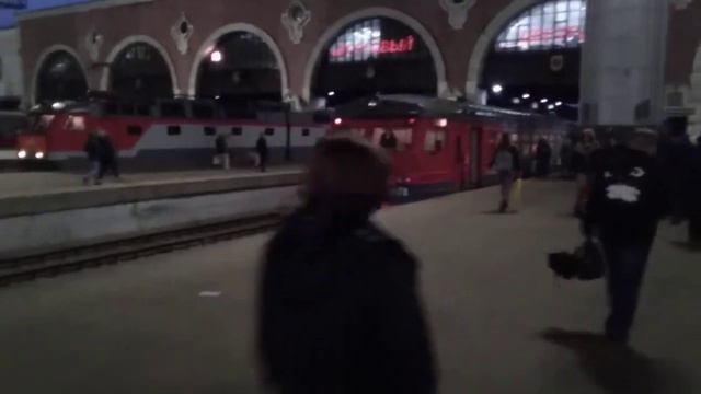 [РЖД] Электрички ЭР2Р-7078 и ЭД2Т-0033 и электровоз ЧС7.ст.Москва. смотреть онлайн