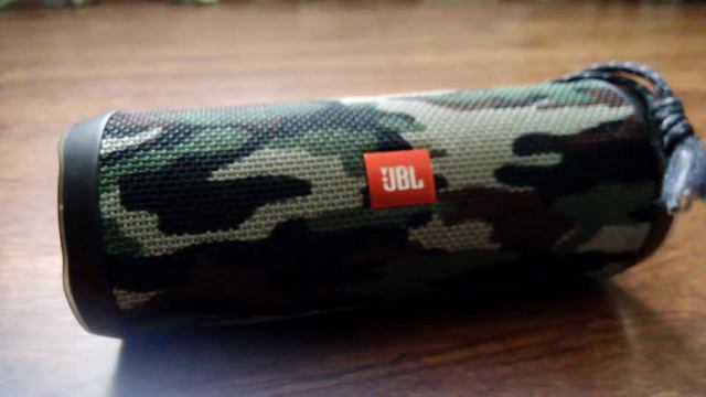 ПРОВЕРЯЮ УЖЕ ОРИГИНАЛ JBL FLIP 4 СКОРО БУДЕТ ТЕСТ НА ВОДОНЕПРОНЕЦАЕМОСТЬ!!!!!!
