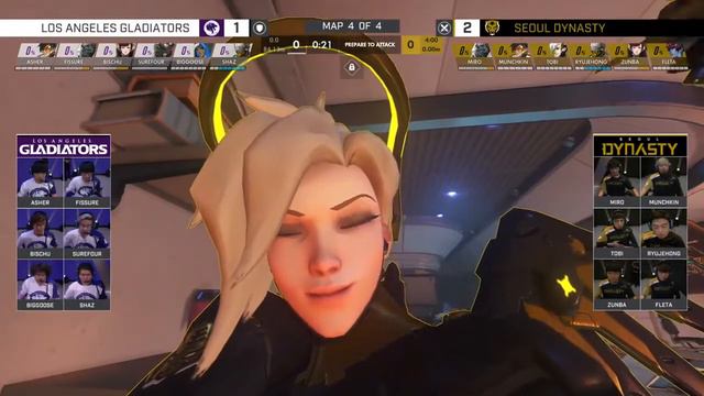 Tobi scares the casters by staring into the camera (JUMPSCARE) # Overwatch Moment смотреть онлайн