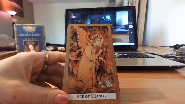 Обзор колоды "Золотое Таро", автор Кэт Блэк Gold Tarot by Kat Black Review смотреть онлайн