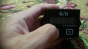 Тахометр ТС-011,счетчик моточасов. Описание и настройка..mp4