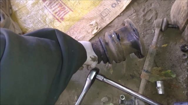 Como realizar mantención y cambiar fuelle a homocinética, Nissan terrano/ D21 1992, Español Chile. смотреть онлайн