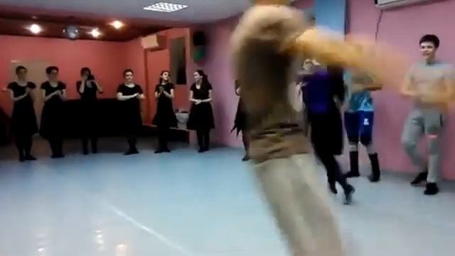 Произвольный танец Лезгинка видео Как танцевать лезгинку Уроки танца 1 смотреть онлайн