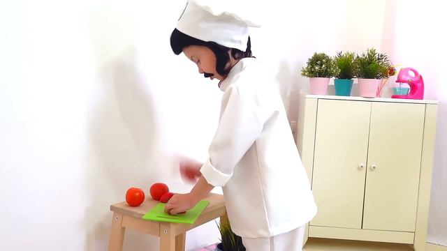 Frozen Elsa And Anna on Food COOKING Competition смотреть онлайн