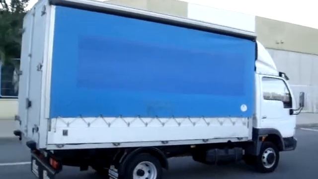 CAMION DE PMA 3500 KG SEMITAULINER CAJA ABIERTA LONA NISSAN CABSTAR смотреть онлайн