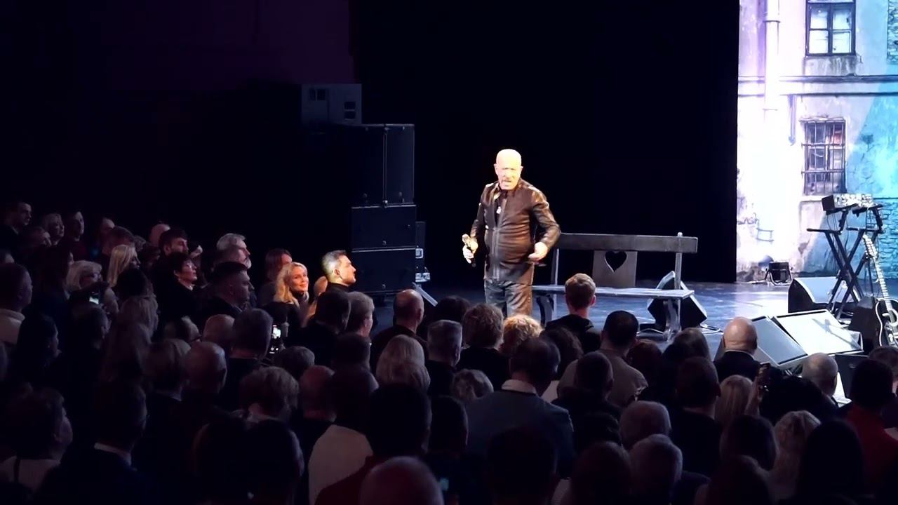 Александр Розенбаум. Вечерняя застольная (фрагмент). смотреть онлайн