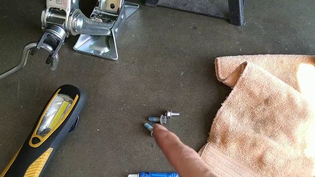 Car Care | Rear Brake Pads Inspection On 2016 Honda HR-V