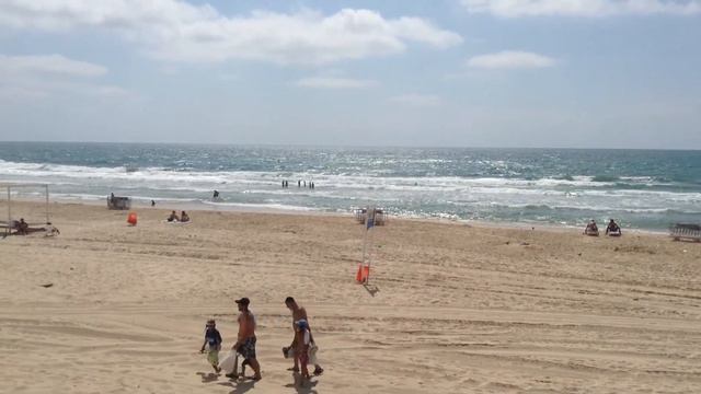 Море зовет, волна поет....а мы с тобою загораем!!! смотреть онлайн