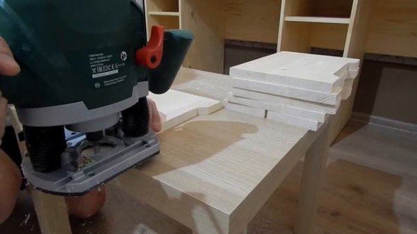 Стол школьный