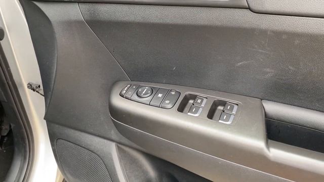 Kia Sportage 1.6 GDi 2 Petrol. смотреть онлайн