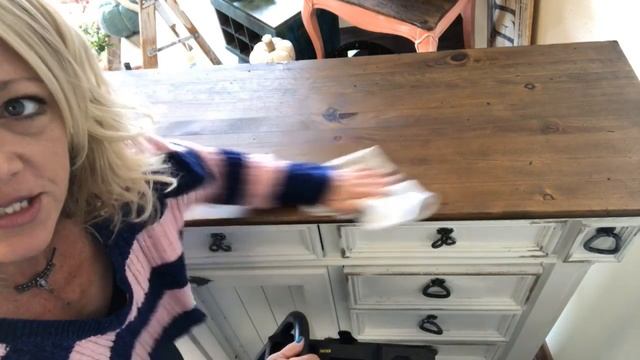 Buffing furniture wax смотреть онлайн