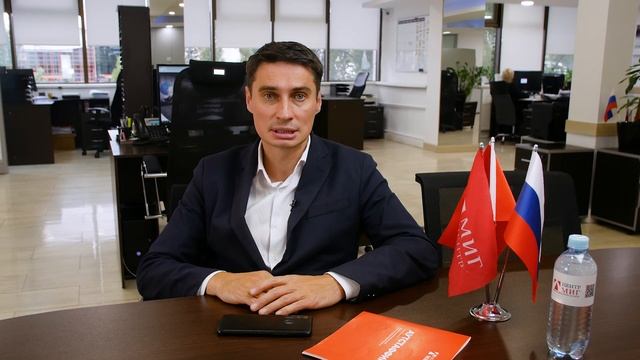 Должен ли мигрант САМ посылать копию ТРУДОВОГО ДОГОВОРА в миграционную службу?