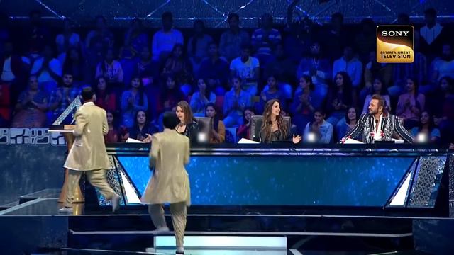 'Jimmy Jimmy Jimmy Aaja' पर ऐसा Smooth Act देखकर Impress हुए Judges! | Best Of India's Best Dancer