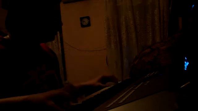Solo on Yamaha mm6.MPG смотреть онлайн