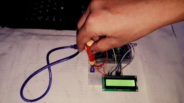 How to Display Custom Characters on 16*2 LCD Display with Arduino + Code | #Arduino Tutorial - 10 смотреть онлайн