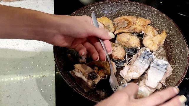 Скумбрия Жареная с Луком смотреть онлайн