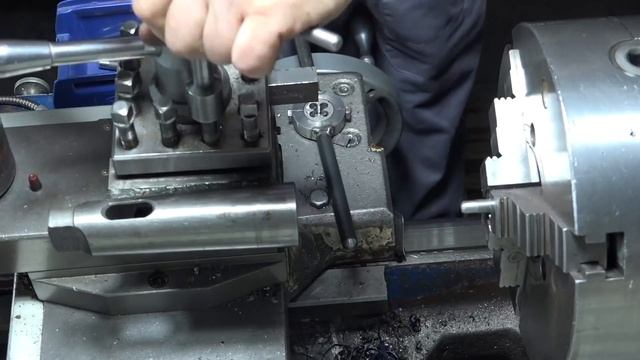 Варианты нарезания резьбы плашкой. смотреть онлайн