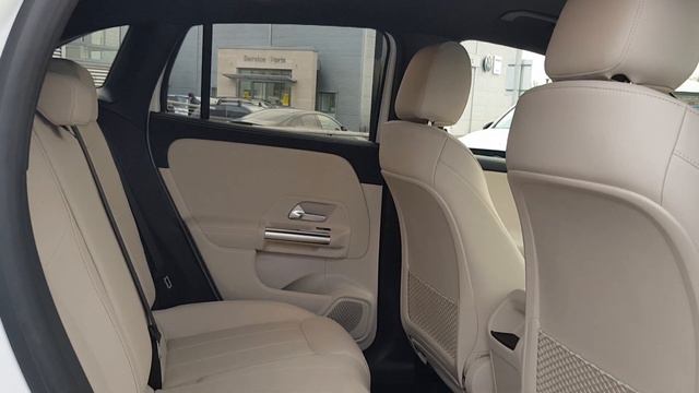 Michael Moore Mercedes-Benz 2023 GLA-Class GLA250e PLUG-IN HYBRID Progressi... смотреть онлайн