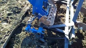 обзор чеснокосажалки четырёхрядной.