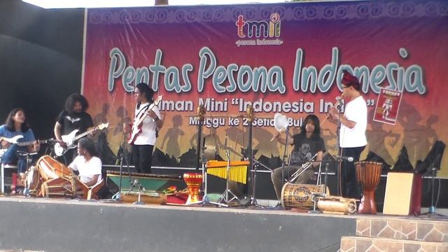 Pentas Pesona Indonesia Di Taman Mini Indonesia Indah  (TMII)