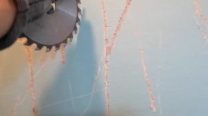 Простой способ удалить советскую краску со стен.