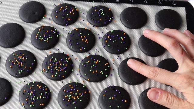 Black Macarons смотреть онлайн