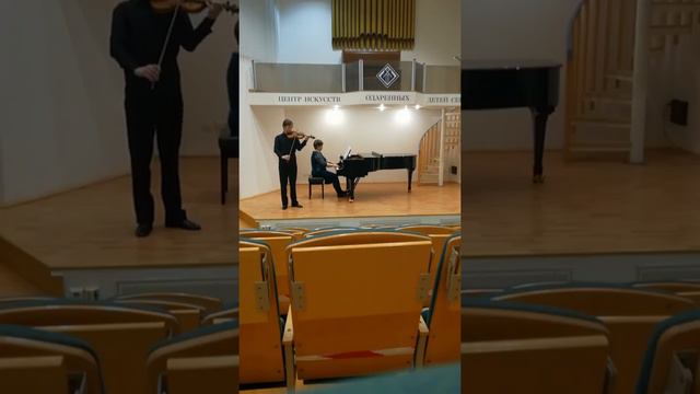 Рыжиков Артём 16 лет Ш Берио Концерт№9 I часть 25.12