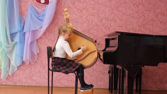 Давайте знакомиться_Борисенко Ольга, 1 класс, народные инструменты(бандура) смотреть онлайн