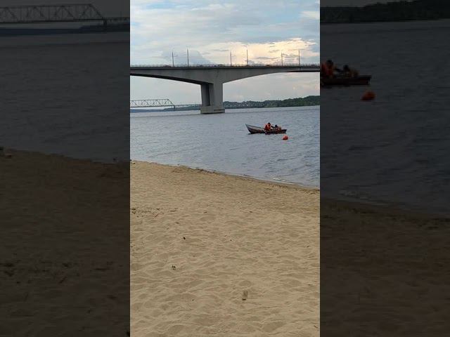 Костромские спасатели спасли мужчину на Волге смотреть онлайн