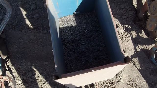 Прислали стажера учу его сеять подсолнечник смотреть онлайн