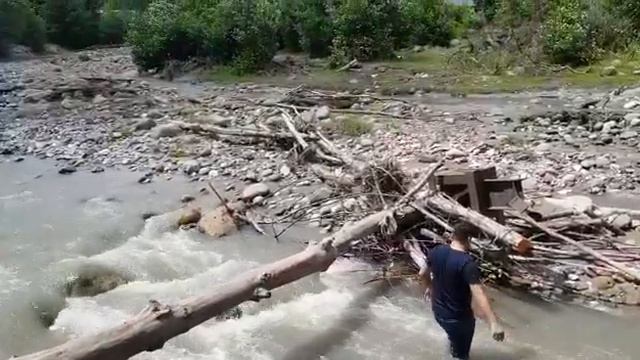 White river, Белая речка. смотреть онлайн