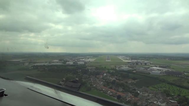Cockpit view from approach and landing towards Maastricht Aachen airport смотреть онлайн