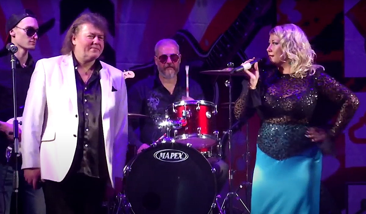 Он Ушел, а Душа не На Месте! смотреть онлайн