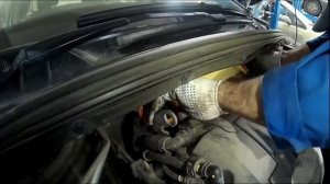 Замена воздушного фильтра на Пежо, на Ситроен двигатель EP6